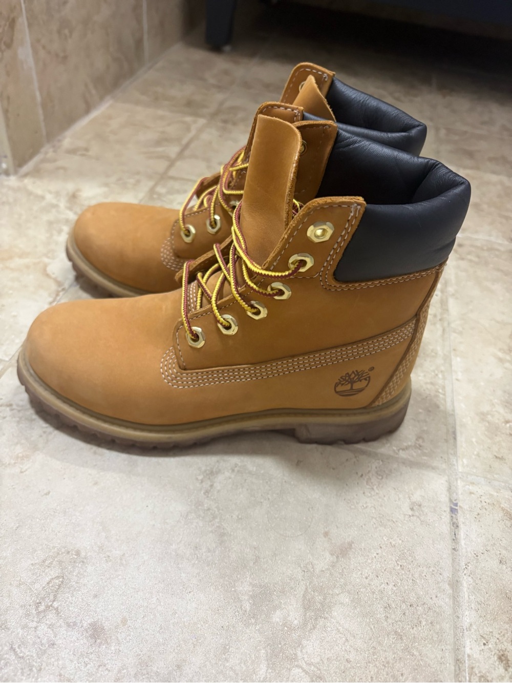 Timberland Wheat Tan Leather Work Boots with Black Collar